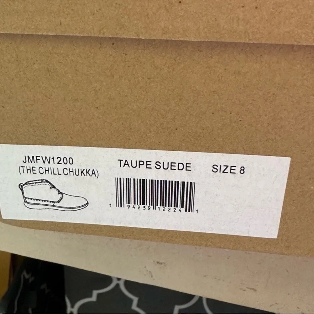 Johnnie-O “The Chill Chukka” Taupe Suede Leather Boots – Size 8